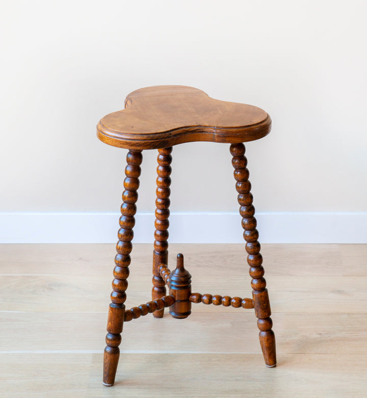 Antique Hand Carved Bobbin Table, Clover Shape Tabletop, 1920s