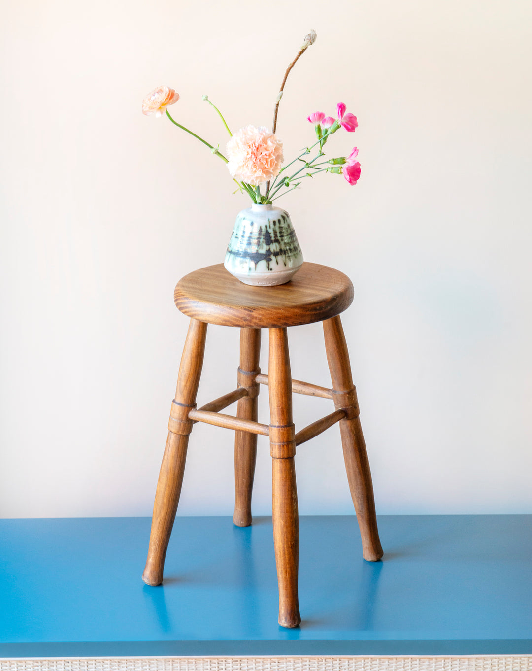 Primitive Oak Wood Farmers Stool