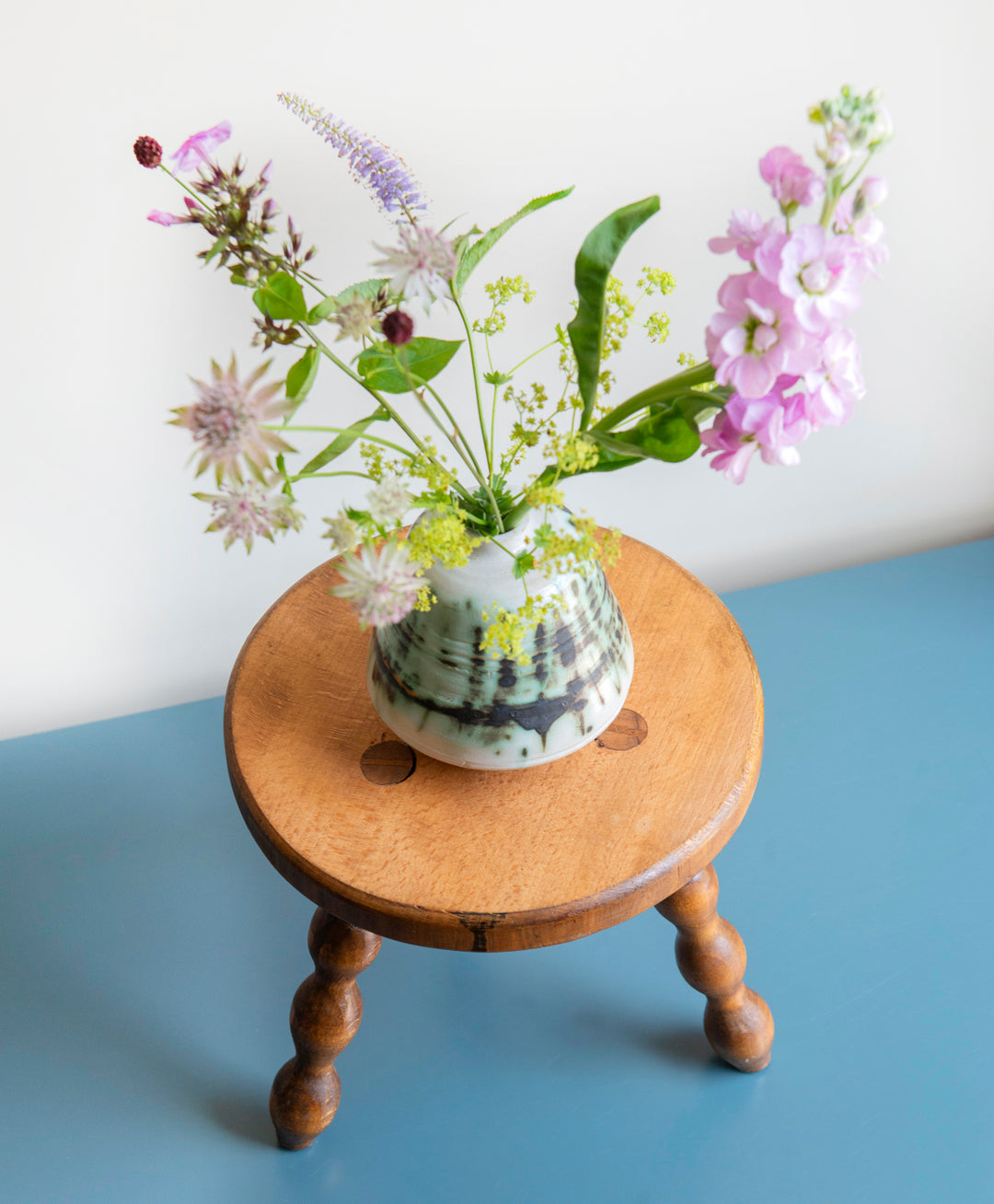 Small Round Tripod Stool With Bobbin Legs