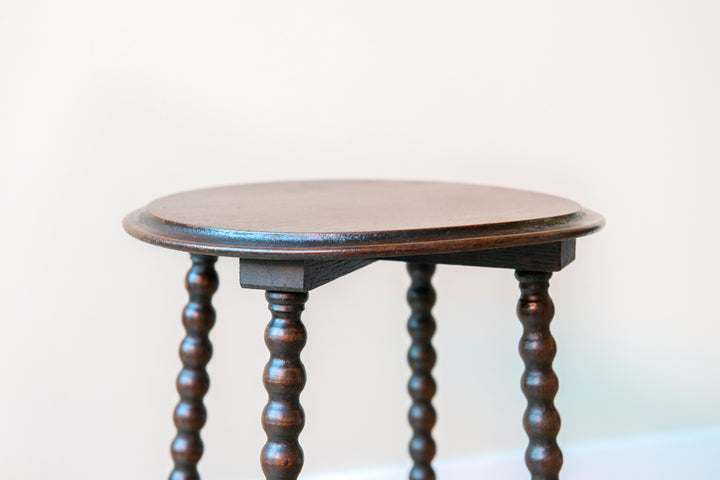 Round Art Deco Side Table With Bobbin Legs, 1920s