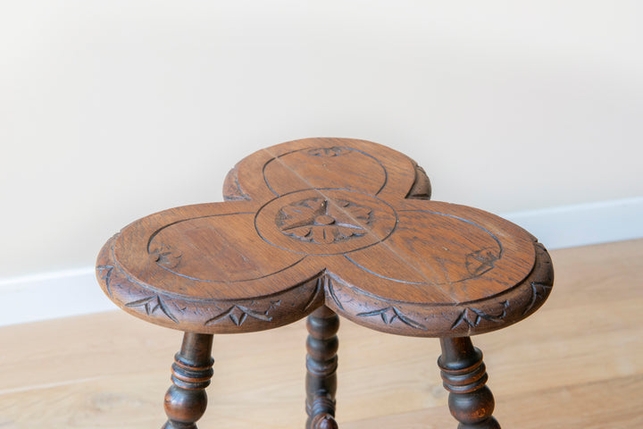 Antique Clover Table With Bobbin Legs, 19th Century