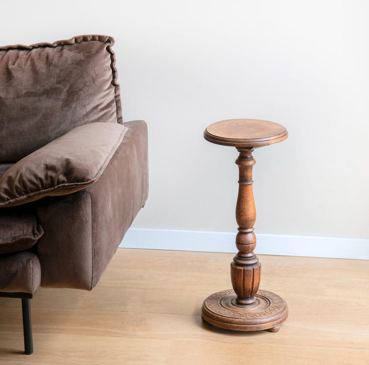 Round Oak Wooden Pedestal Table